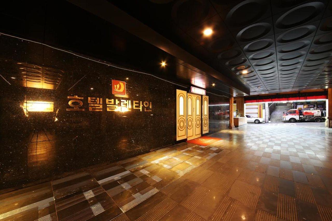 Hotel Valentine Gwangmyeong Exteriör bild