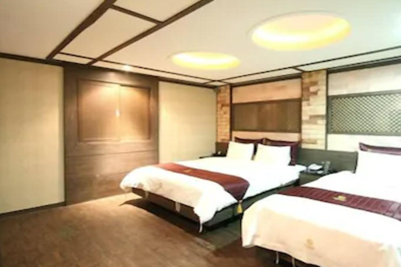 Hotel Valentine Gwangmyeong Exteriör bild