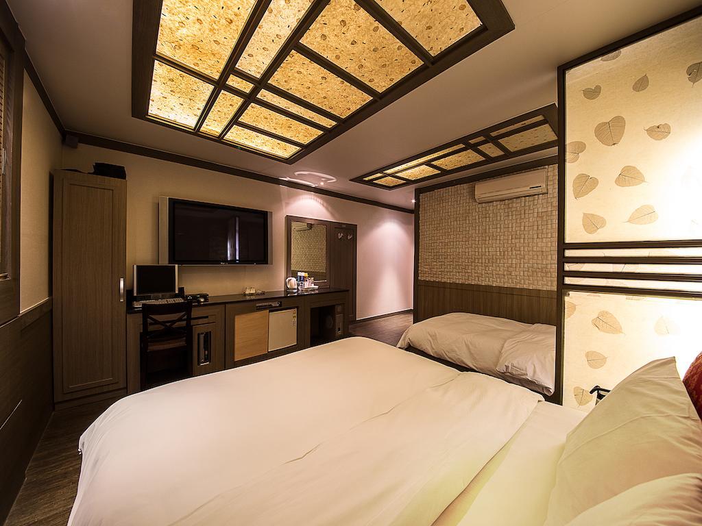 Hotel Valentine Gwangmyeong Exteriör bild