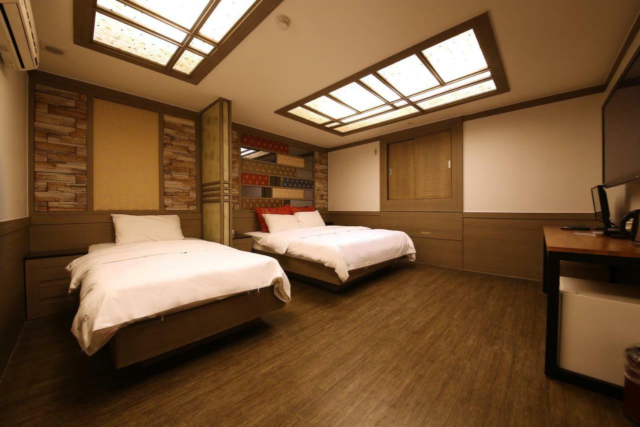 Hotel Valentine Gwangmyeong Exteriör bild