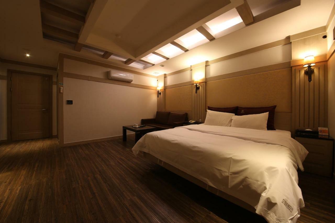 Hotel Valentine Gwangmyeong Exteriör bild