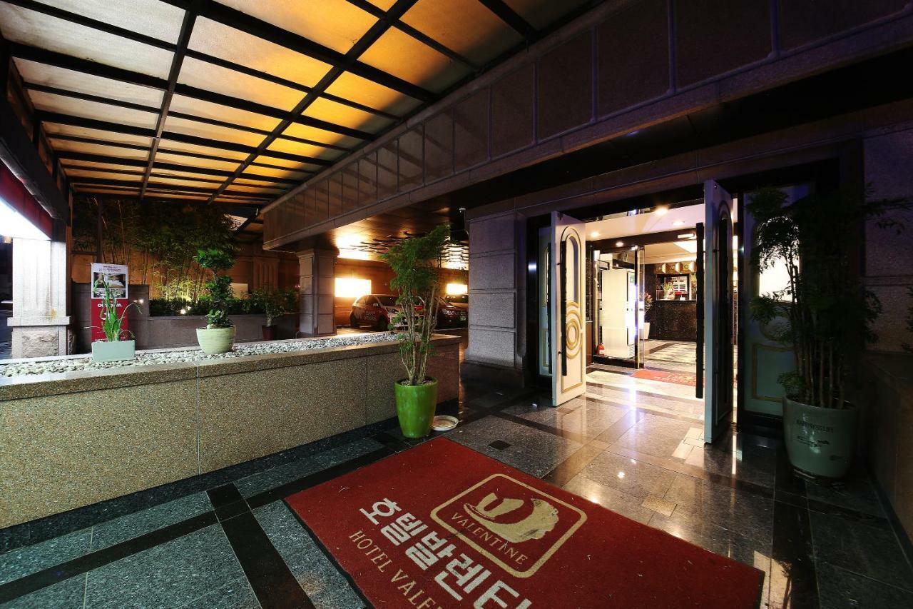 Hotel Valentine Gwangmyeong Exteriör bild
